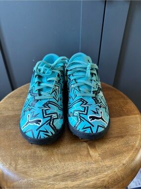 PUMA x PULISIC Kids' Ultra Play TF Soccer Cleats